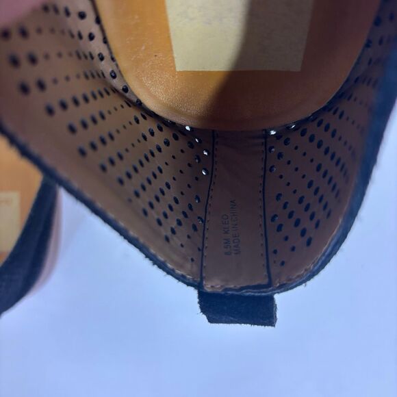 Dolce Vita Black Perforated Leather Suede Pointed Toe Flats 8.5 - Picture 8 of 8